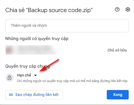 Chỉnh sửa lại quyền của file khi chia sẻ.